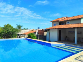 Casa ampla c/ pátio e piscina a 400m do mar SEJ052